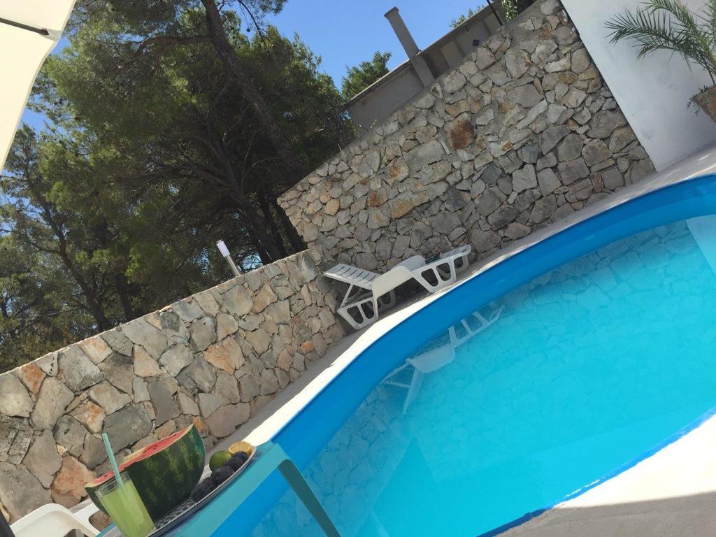 Apartman Fox Apartment Пировац Екстериор снимка