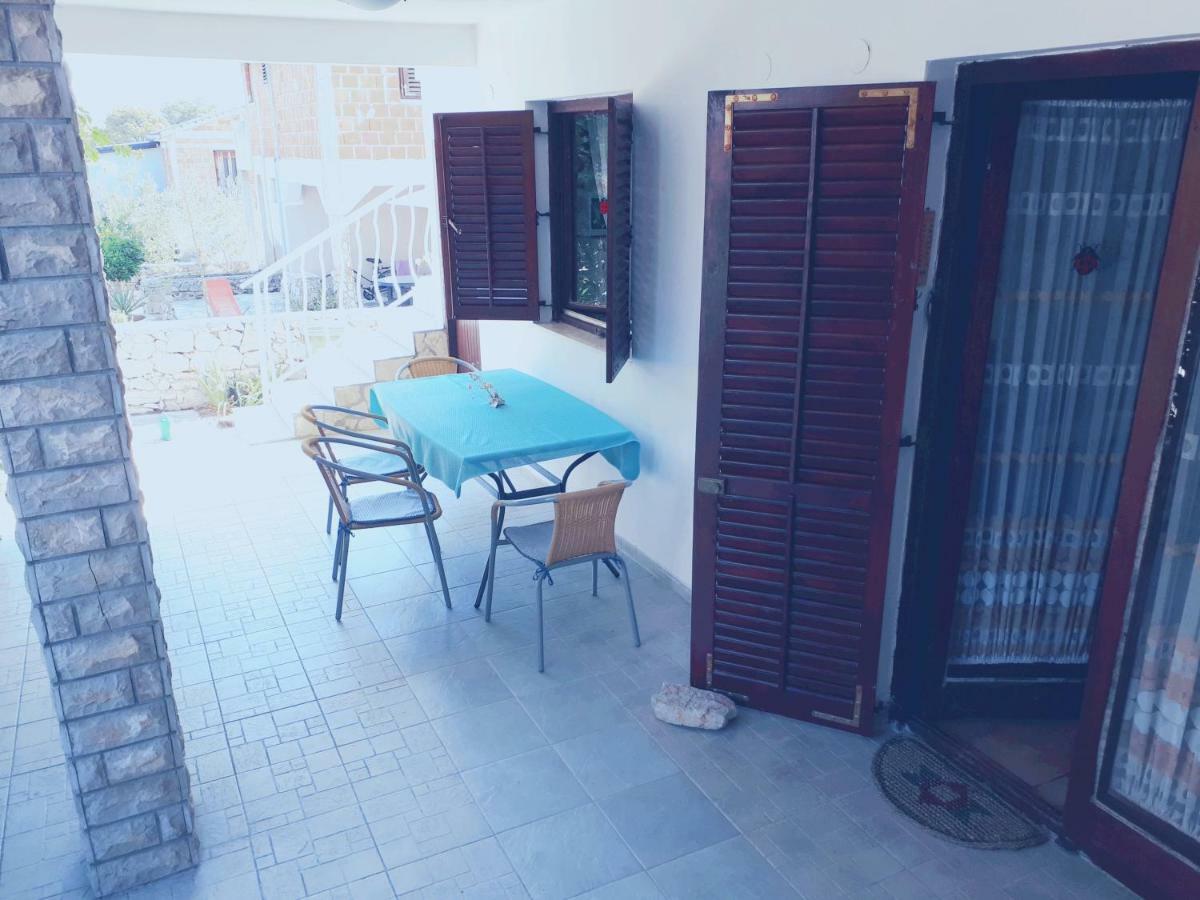 Apartman Fox Apartment Пировац Екстериор снимка